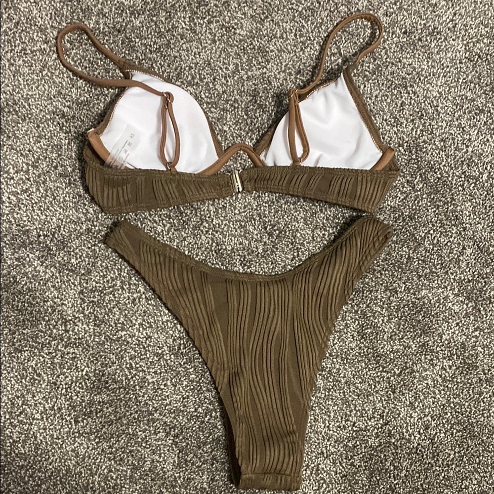SHEIN Brown Ribbed Bikini Set - Picture 2 of 3